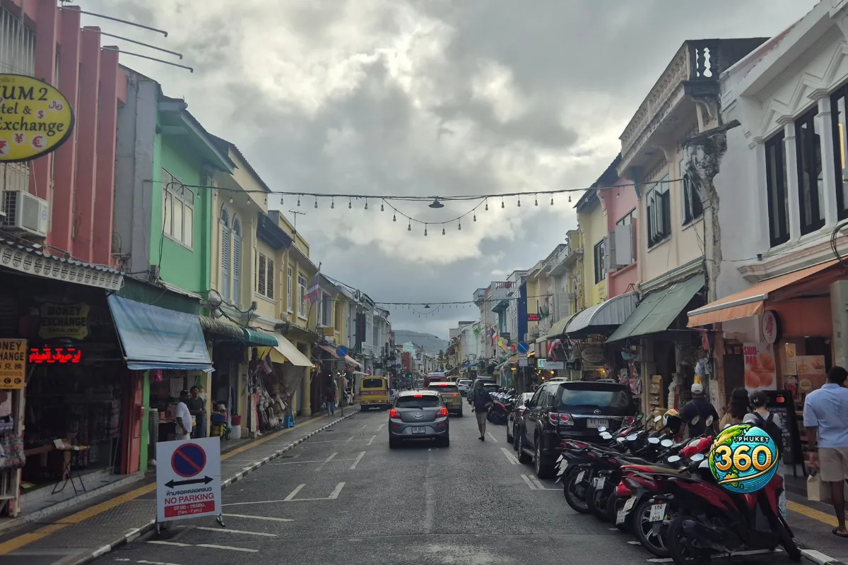 Monte Cafe dans un bâtiment à arcades de style sino-portugais à Phuket Old Town