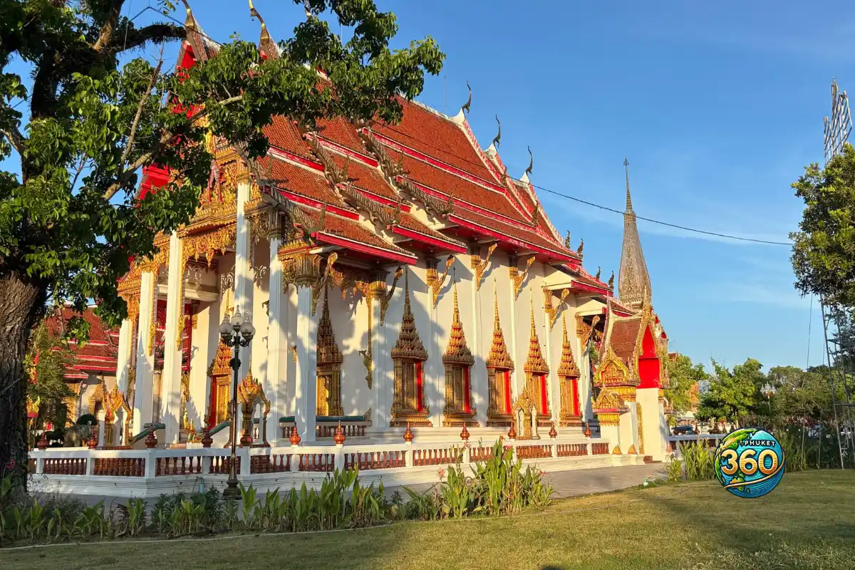 Architecture traditionnelle du temple Wat Chalong à Phuket en Thaïlande