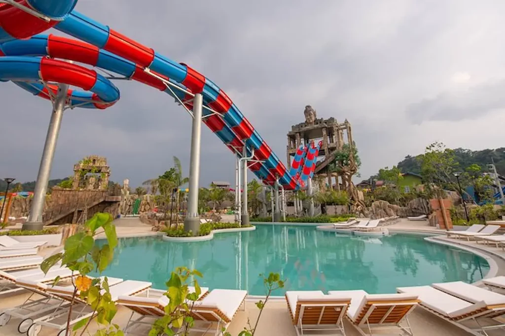 Adamanda Phuket, toboggan Bouddha