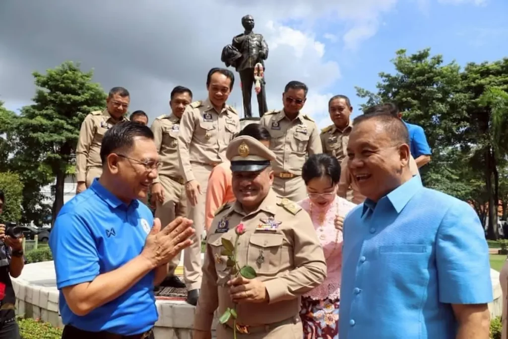 Le nouveau gouverneur de Phuket : Saransak Srikruanetra