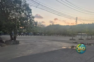 Parking intérieur 1 du Wat Chalong