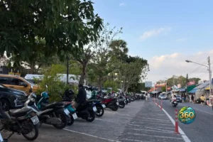 Parking scooters près du point de vue de Promthep Cape Phuket