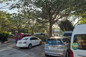 Parking pour voitures au Big Buddha
