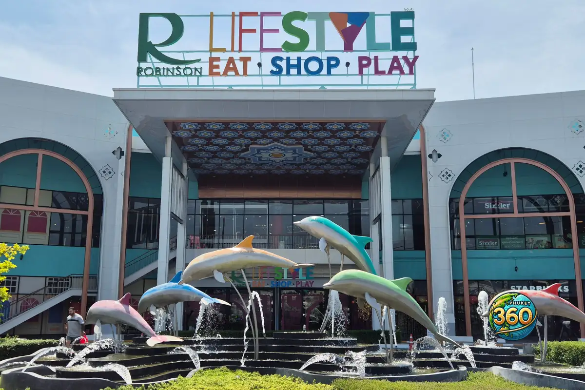 Façade et entrée de Robinson Lifestyle Thalang à Phuket