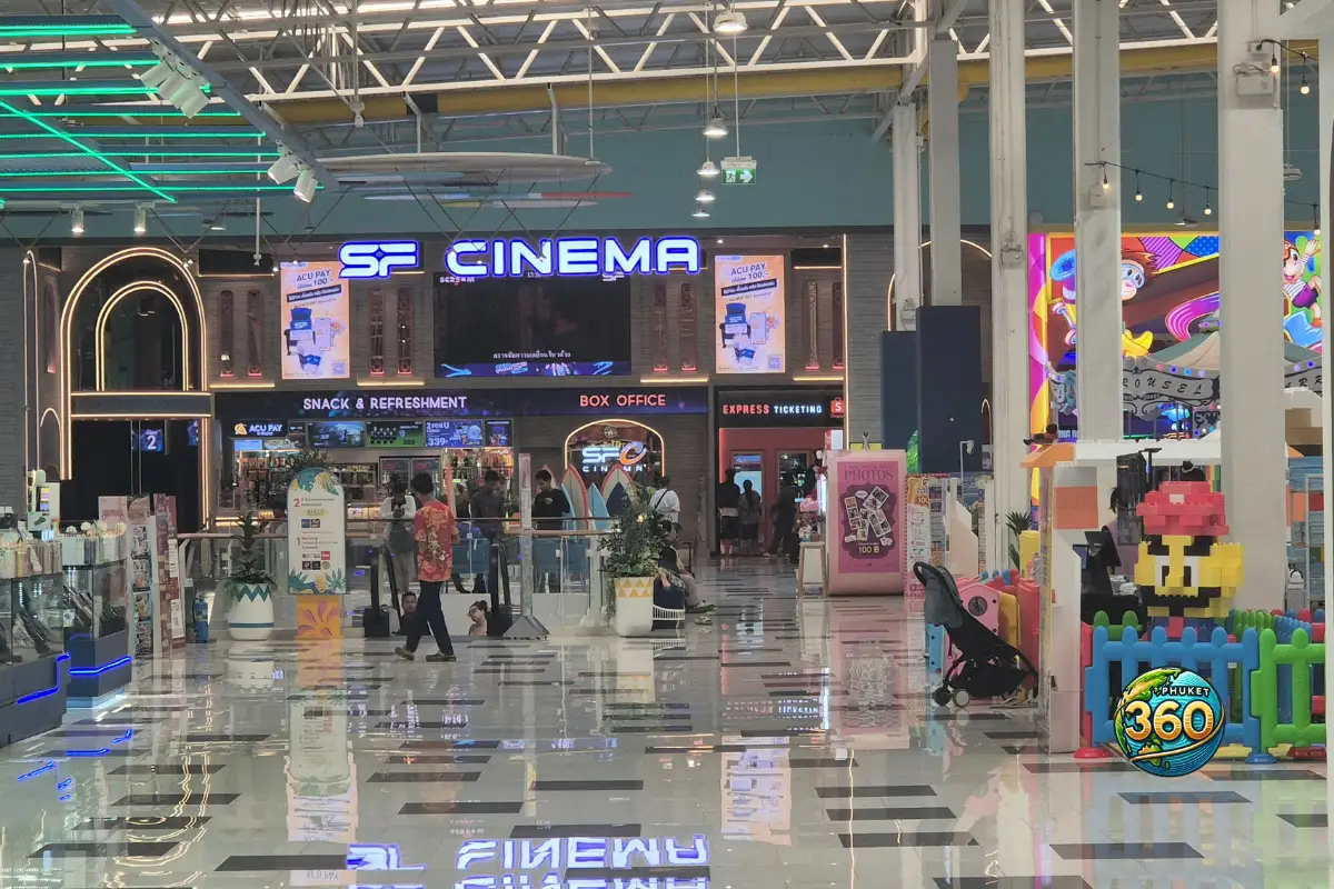 Entrée du SF Cinema à Robinson Lifestyle Thalang à Phuket